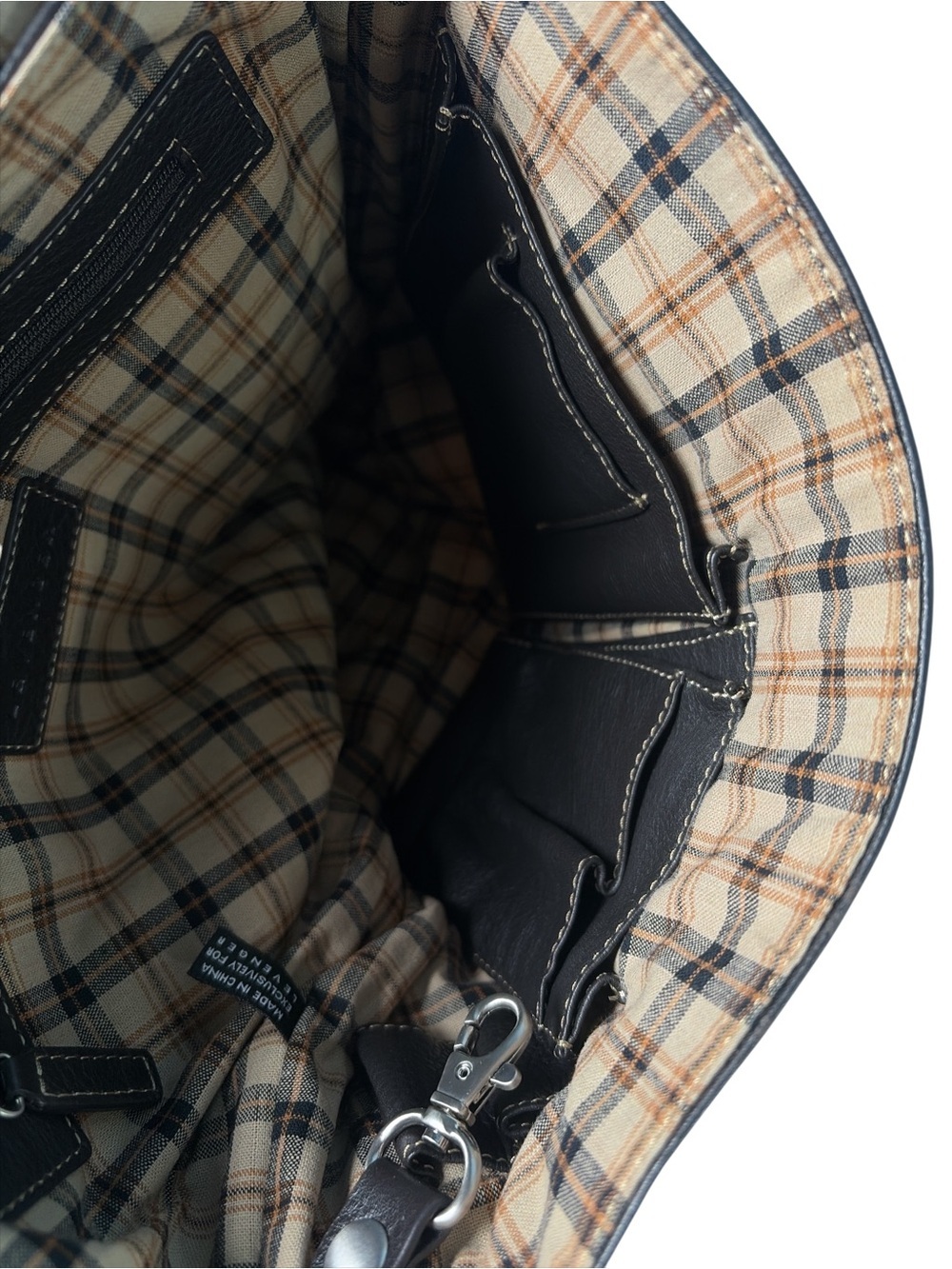 Levenger Pebbled Leather Messenger Bag Laptop Tablet Bomber Mocha Shoulder Strap - Picture 7 of 16